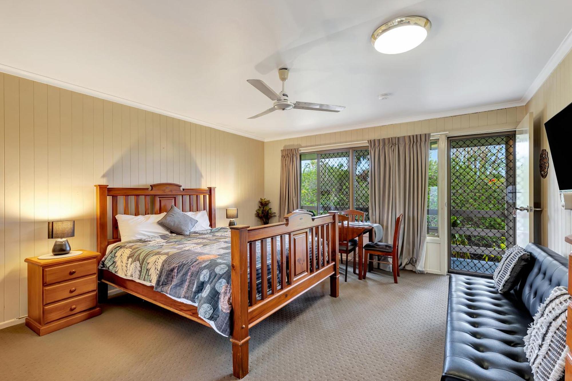 Sanctuary Lakes Fauna Retreat Urangan Exterior foto
